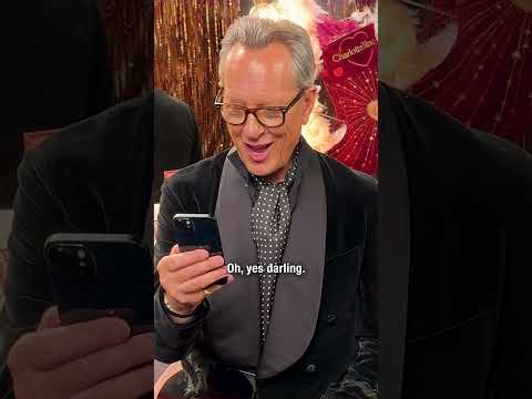 🌟 RICHARD E GRANT reads your MAGIC TWEETS! 🌟 Backstage at the #CharlotteTilburyBeautyShow