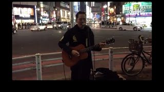 日本東京街頭日語版《海闊天空》，女孩開始不知道他是中國人，後來一唱粵語直接淚奔 超好聽Live