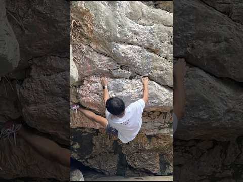 Heel hook on boulder