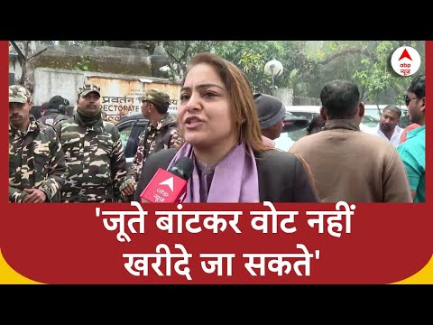 Shelly Oberoi ने Parvesh Verma के जूते बांटने पर लगाए गंभीर आरोप । Delhi Politics