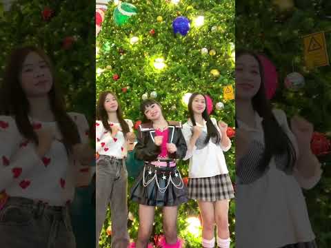 Christmas is comingg🎄🦌 ⟡ ݁₊ . #wiwawawowtv #dance #tiktok #siblings #sister #shorts #เพลงฮิต