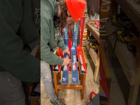 Barstool made with retro skis ⛷️