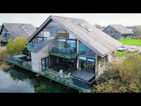 Cotswold Water Park Retreats in the amazing Cotswolds