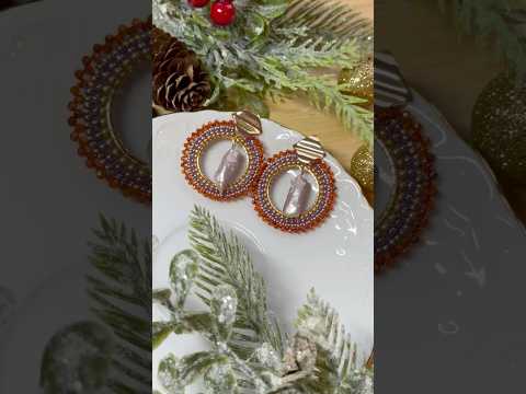 Beaded Hoop Earrings Tutorial #hoopearrings #diyjewelry #pearlearrings