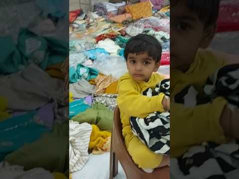 mumma ka suit fix kare bethi hai khi koi or na le jaye😃😃😃