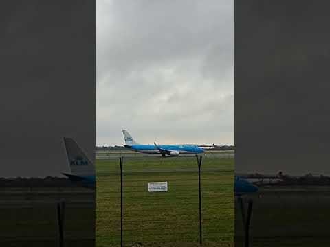 Boeing 737 KLM taxi to departure and Airbus A321 Jet2 speedy rotation.