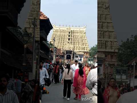 India's richest temple visit 🙏 #kerala #youtubeshorts #explore #trip #travel #travlevlog