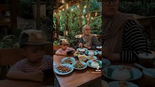 Warung Kondre . Warungnya Pak Haji Andre The Prediksi