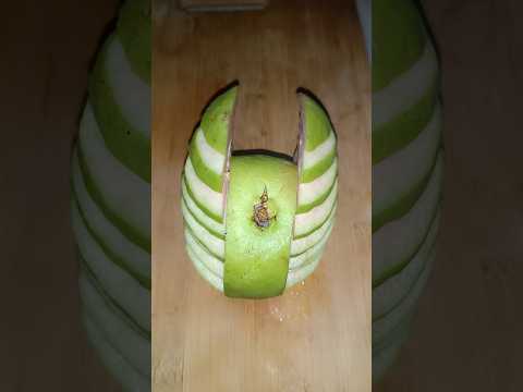 guava fruit carving ideas #fruitcarving #fruitart#trending #shorts #short #youtubeshorts#viralshorts