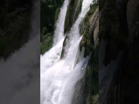 Epic Waterfalls: Earth's Natural Wonders 🌿 #ExploreNature #WaterfallAdventures #nature #waterflow