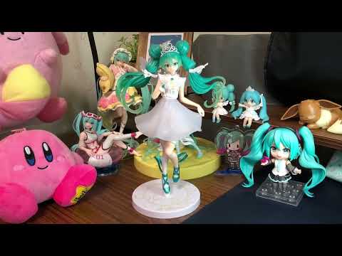 Super Premium Figure “Hatsune Miku 15th Anniversary” KEI Ver.