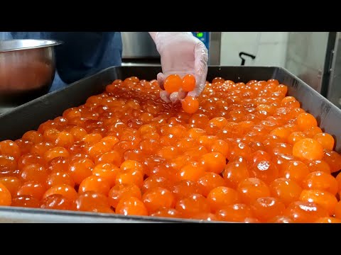 Salted Duck egg Yolk pastry Making    /窯幸福-古早味千層酥皮蛋黃酥製作-Taiwan Street Food