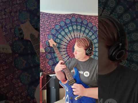 super simple solo that I still can't play right! #guitar #stonerrock #rockmusic