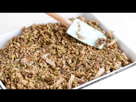 Healthy Homemade Macadamia Granola (Gluten Free)