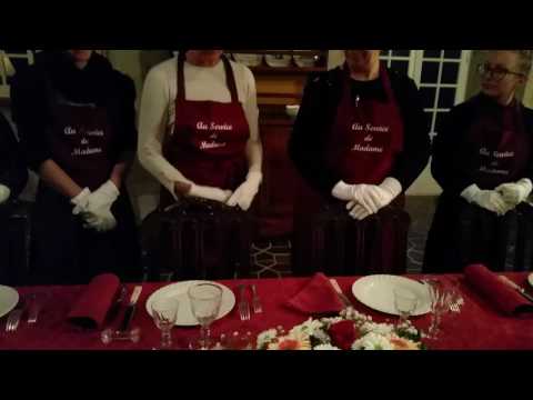 Vidéo : dressage de la table à la française.