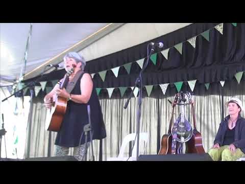 Rowin' Boat, Martha Louise, 2021 Auckland Folk Festival