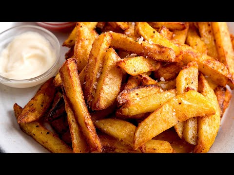 Golden crispy chips (fries) , cooked in the air fryer | Air Fryer Chips