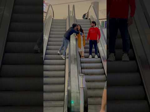 Kissing prank 🫠😍 on Escalator #shorts #shortsfeed #trending #indianprank #escalatorprank #viral