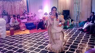 Laut Kay Chalay Anna Dance by Minal Khan