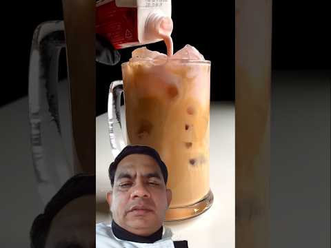 Cold coffee strawberry flavour #summershake #coffee #summerrefresh #icedcoffee #viralvideo #drink