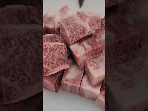 外バラのプレートを角切り🥩