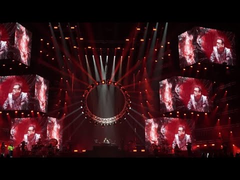 AR Rahman Live in Concert Abu Dhabi - Dil Se Re - Dil Se