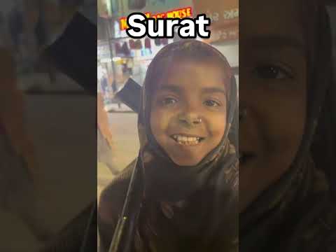 Surat signal pe chote bacce. #india #alhamdullila #duet #mohommad #mohammd #aroojaftab