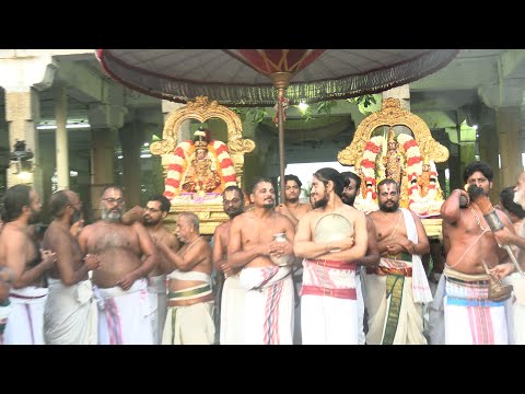 Kanchi Varadarajan - Aadi Suklpaksham Ekadasi- Sukra Varam-Perumal Thaayar Irattai Purappadu_58m 15s