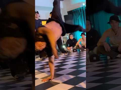 Impossible moves. #breakdance #oldschool #hiphop