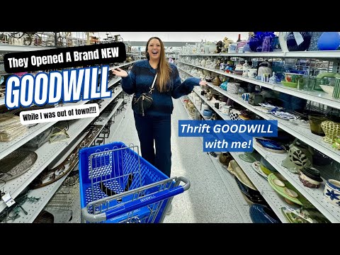 HOW DID I MISS THIS!?! They opened a brand new GOODWILL thrift store! Let's Go Thrift It Together!