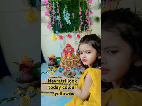 Navratri colour yellow day #mumbainavratri #dandiyaraas #raasdandiya #hindufestival