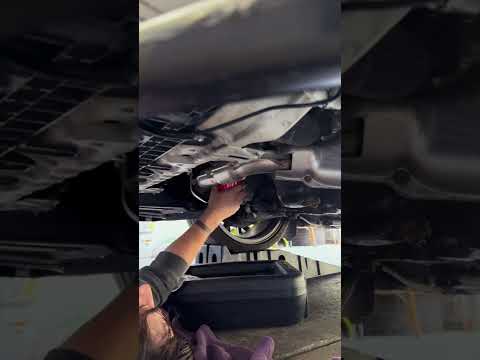 My Easy Weekly Subaru Oil Change #oilchange #carenthusiast