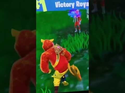 Roblox vs Fortnite #shorts #viral #trending #roadto1k #fortnite #gaming #skins #cool #drippy #new