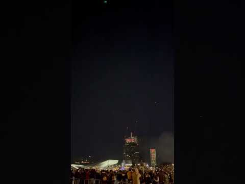 Fragment oud & nieuw vuurwerk en drone show A’DAM Toren (was verplaatst ivm weer)