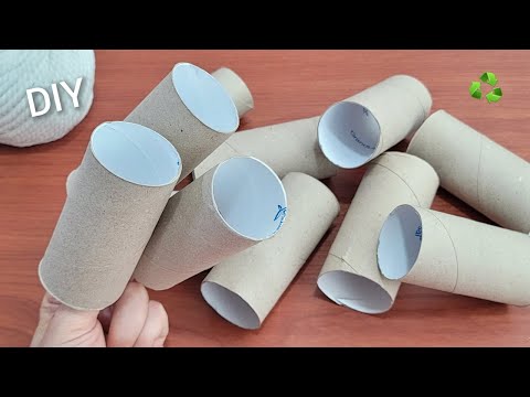 Everyone won't throw away toilet tissue rolls after seeing this GENIUS basket idea!