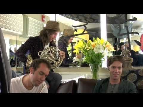 Rufus Wainwright backstage with his band at his 2009 "Release The Stars" tour.