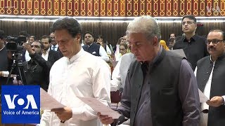 Pakistan swears in newly elected members of parliament including Imran Khan