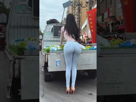 Chinese girl street fashion #chinesefashion #shorts