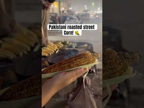 Street Food of Pakistan ❤️🌽 #roastedcorn #streetfood #pakistanstreetfood