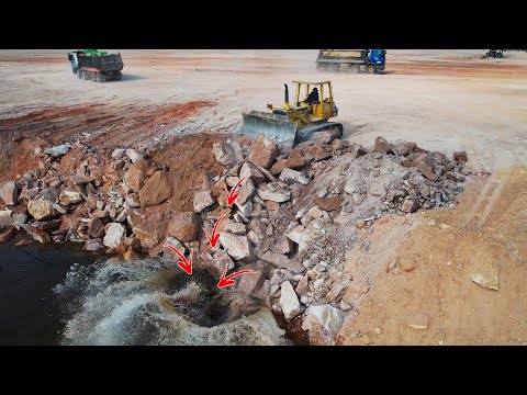 Amazing Construction Land Filling Process Big Machines Bulldozer Push Rock Stone Level