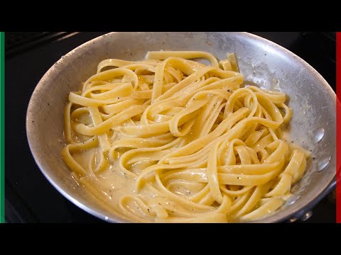 Alfredo sauce made by Italians【Fettuccine alfredo】