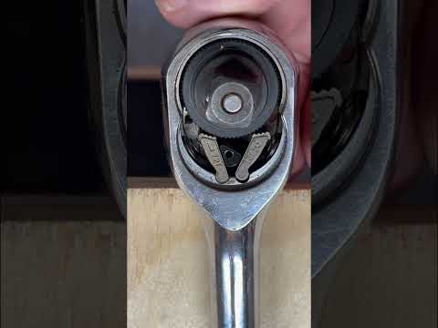 How your socket wrench works