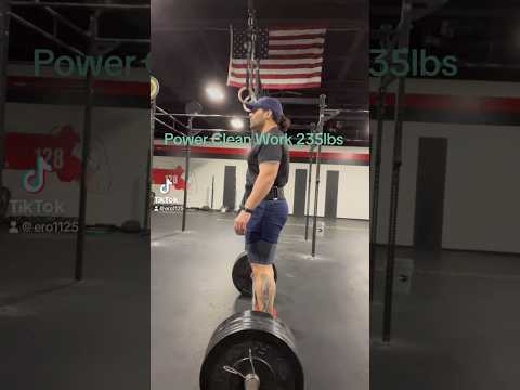 Power Clean work. 235lbs #crossfit #stronglifts #gymmotivation #strengthlifting