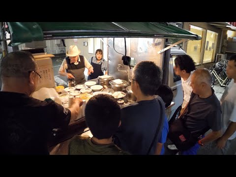 JPY500 for a bowl of ramen! A late-night stall run by a 78-year-old chef and his granddaughter!