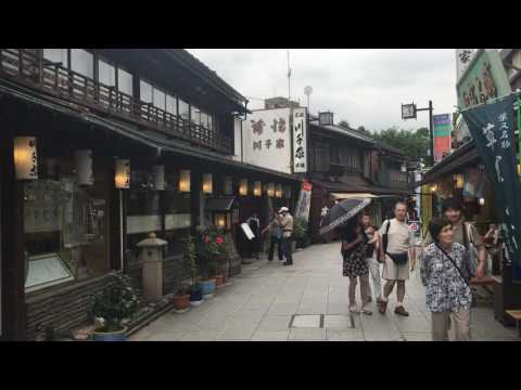 アキーラさん散策①東京・葛飾柴又！映画「フーテンの寅さん」商店街通り！Katsushika,Tokyo,Japan