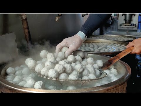 The traditional way to make Fish Balls,Squid tempura making/古早味魚丸,花枝燒製作-興逹港陳記姑嫂魚丸-Taiwan Street Food