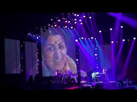 Tribute to Lata Mangeshkar - Shreya Ghoshal in Dubai