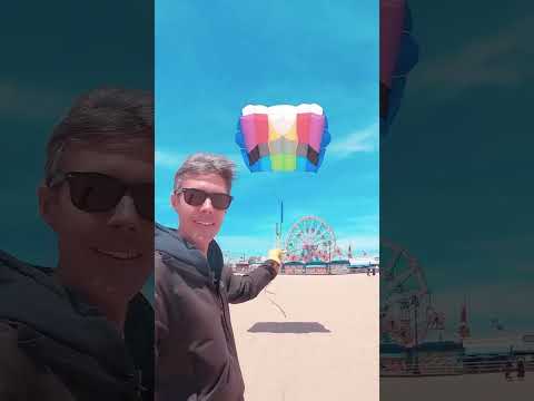 Kite Flying at Coney Island 🎡