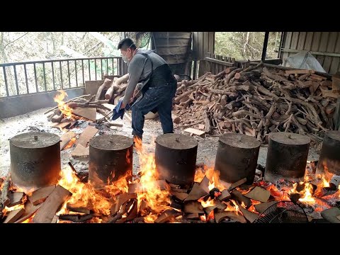 Huge Flame Barrel Broiled Chicken,Roasted Taro Making Skills  /深山裡的烈焰柴燒烤雞製作-Taiwan Street Food