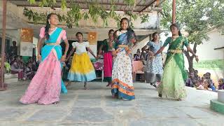 Akasam thanu rekkalu song Dance performed by the ZPHS Sathapur